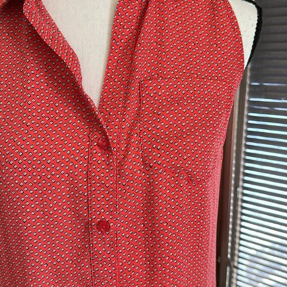 The Limited | Sleeveless Button Down Blouse Size XS - Picture 2 of 11